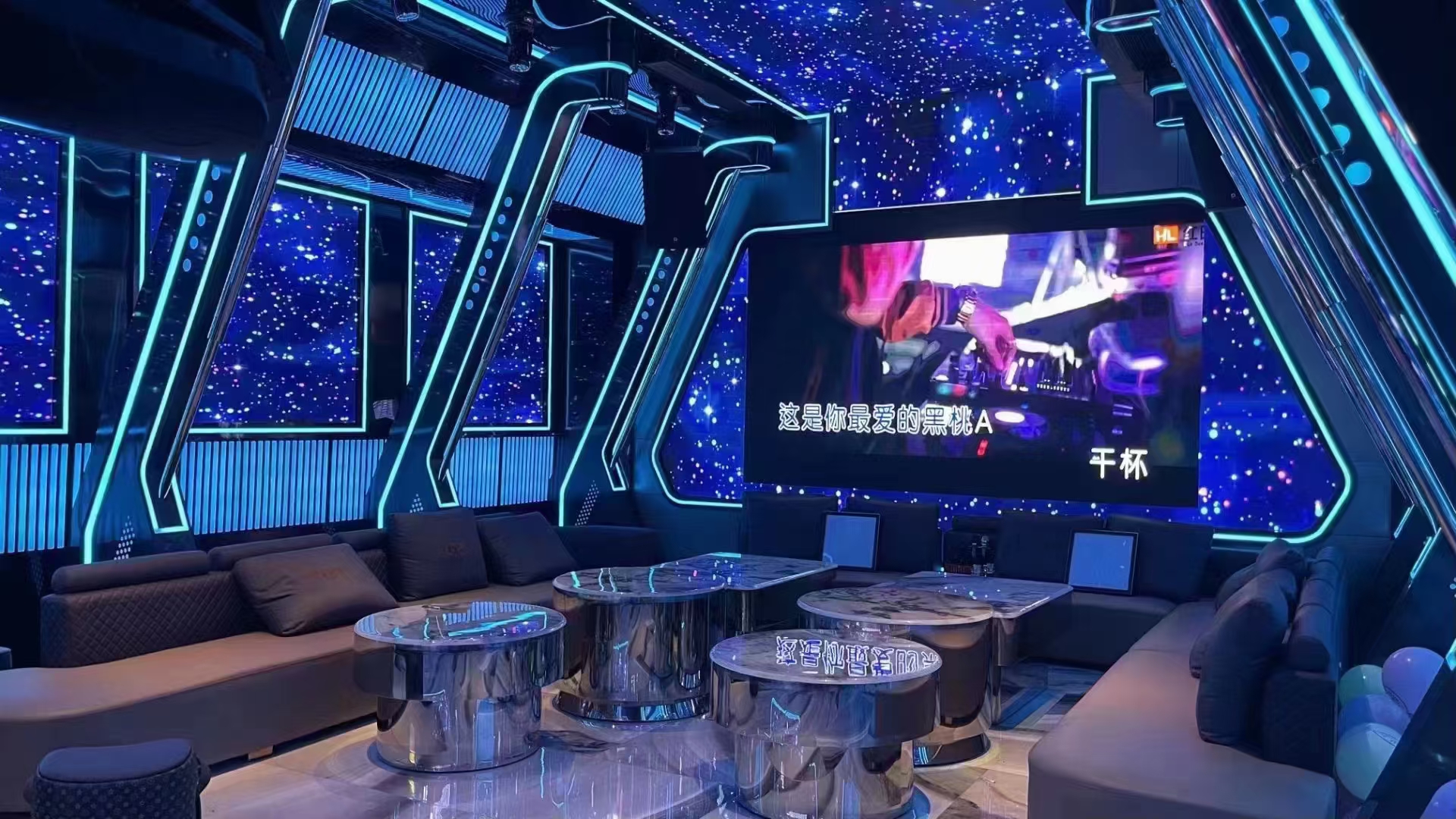 AKAIE專(zhuān)業(yè)擴(kuò)聲系統(tǒng)